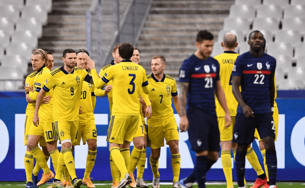 爱游戏APP-泰国队险胜法国队，桃田贤斗关键制胜