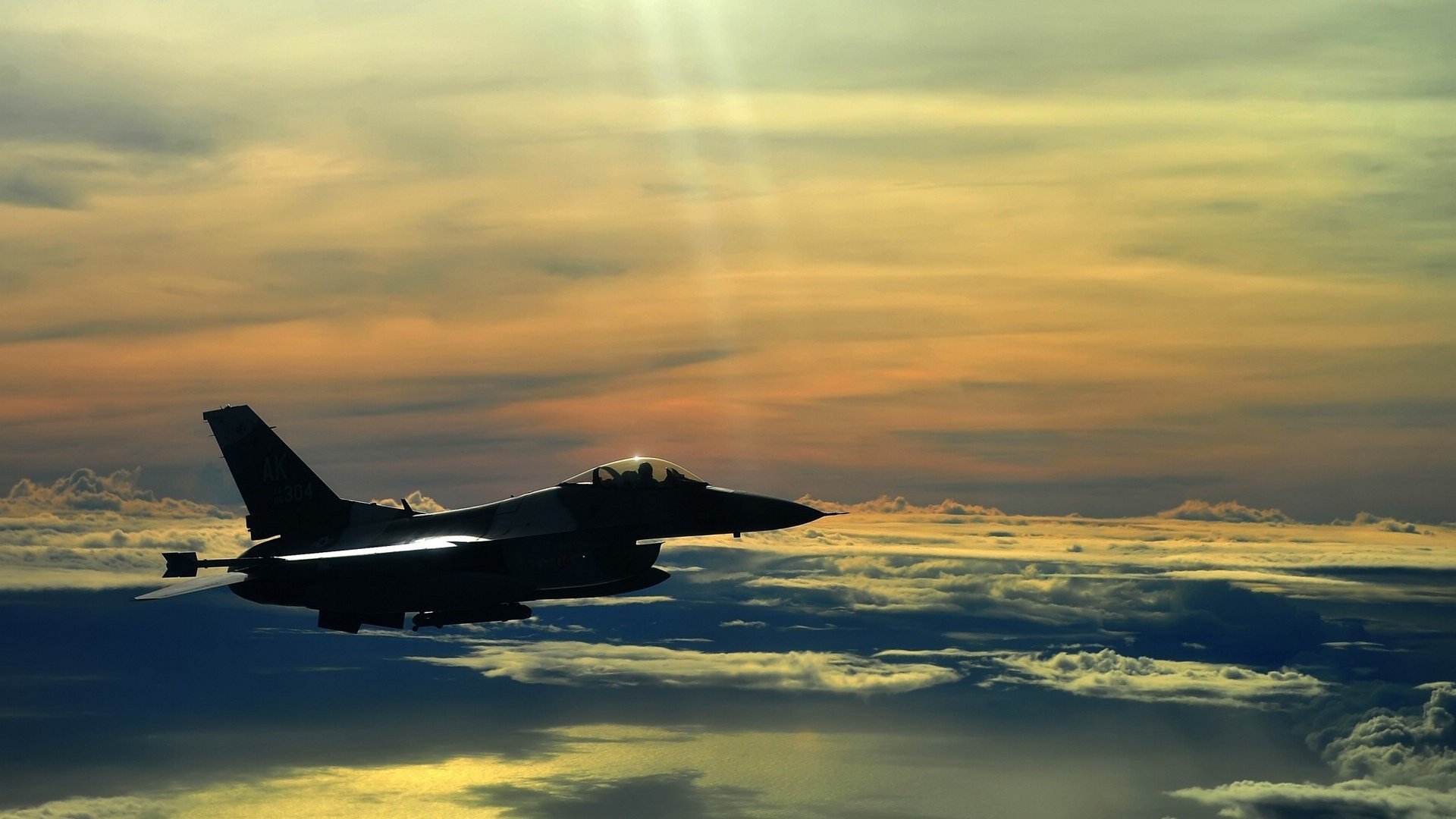 黄潜锁链困马里,马丁内利利刃破坚冰—一场非对称绞杀战的艺术