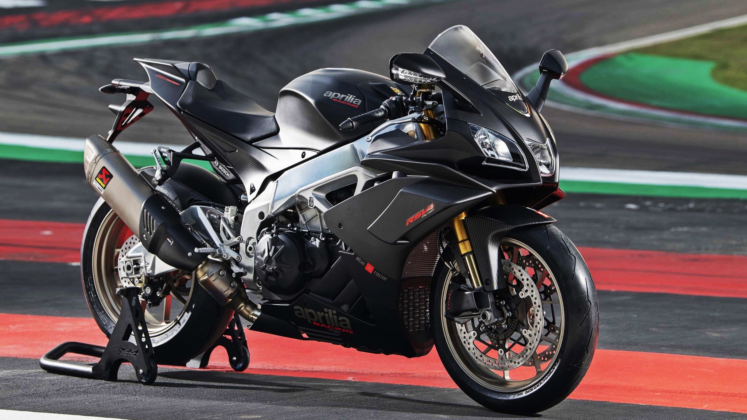 爱游戏在线-星辰与血脉，在永恒的对抗中点亮唯一性