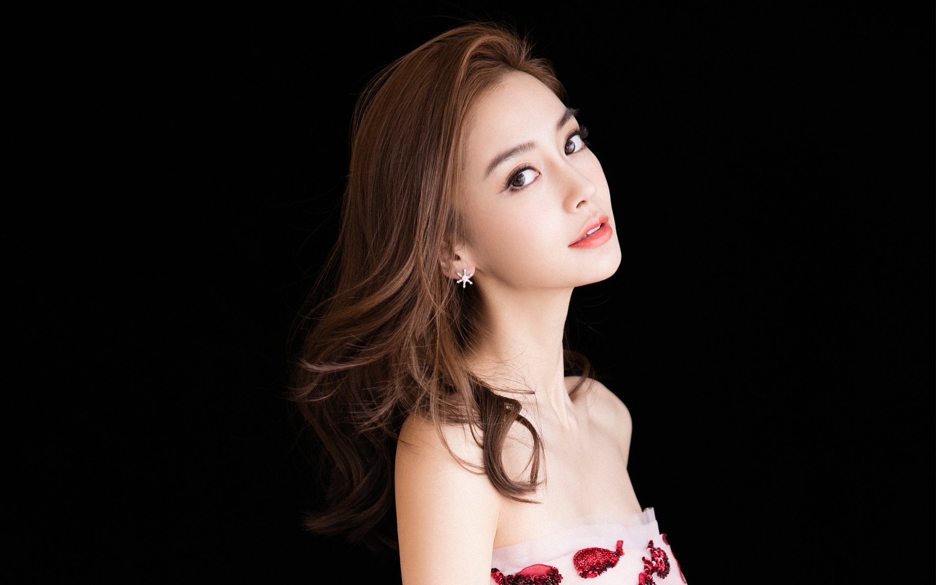 星辰与血脉,在永恒的对抗中点亮唯一性